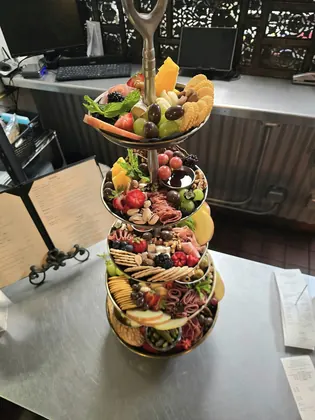 Les Amis Restaurant & Lounge, business photo 4