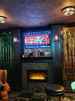 Mickey's Irish Pub, business photo 4