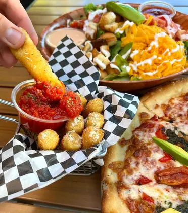 The Bowery Craft Beer & Pizza, business photo 4